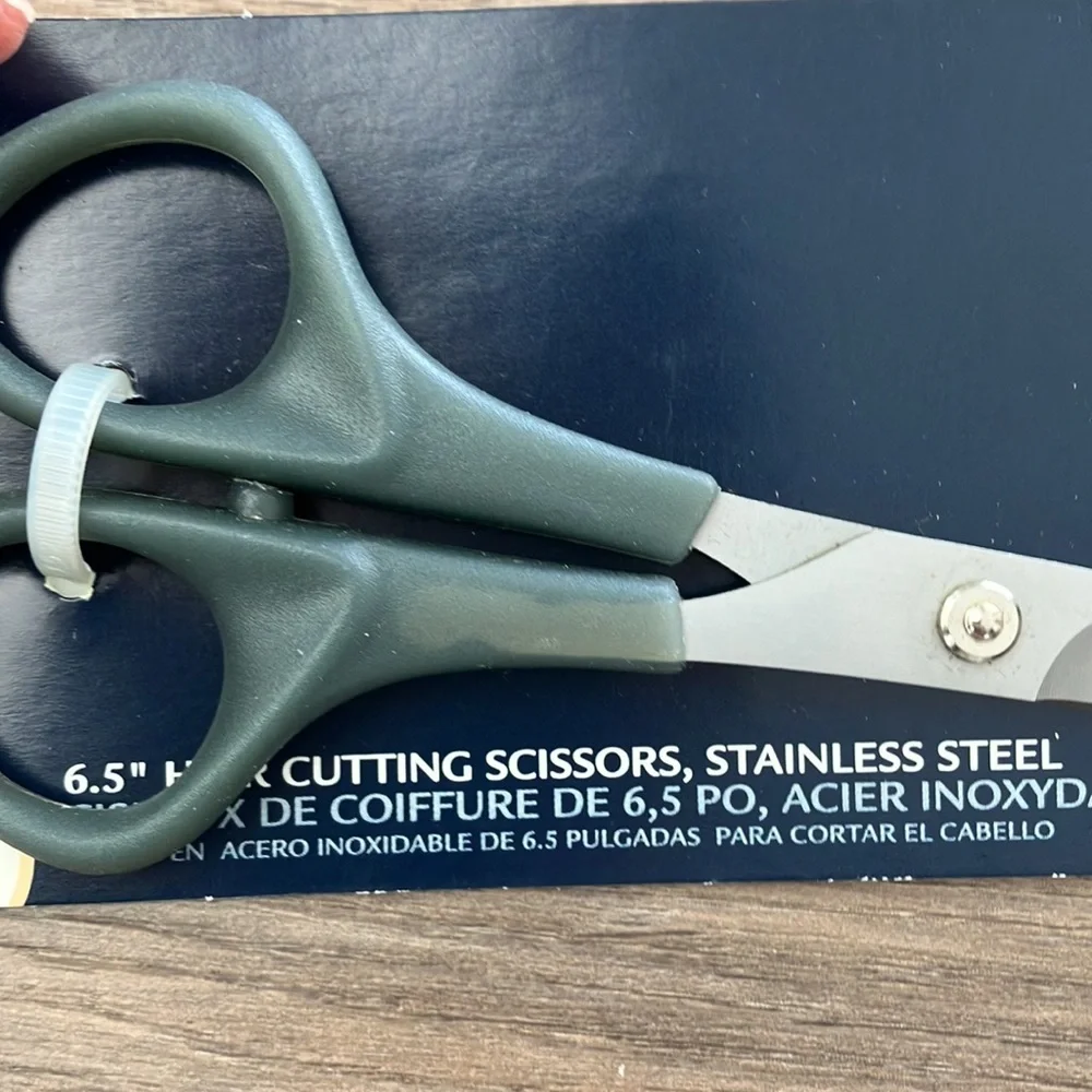 New Hair Cutting Shears